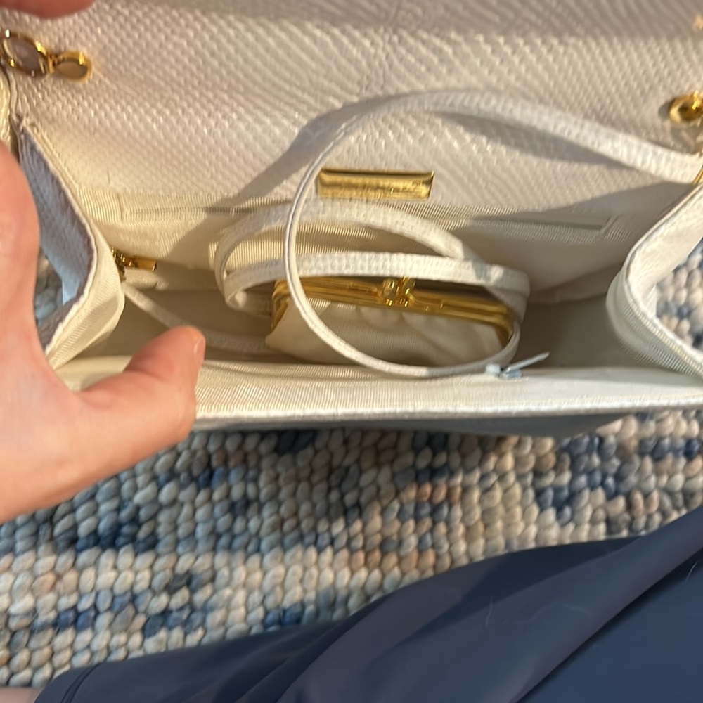 Judith Leiber White Lizard/Snake Pattern Bag With… - image 3